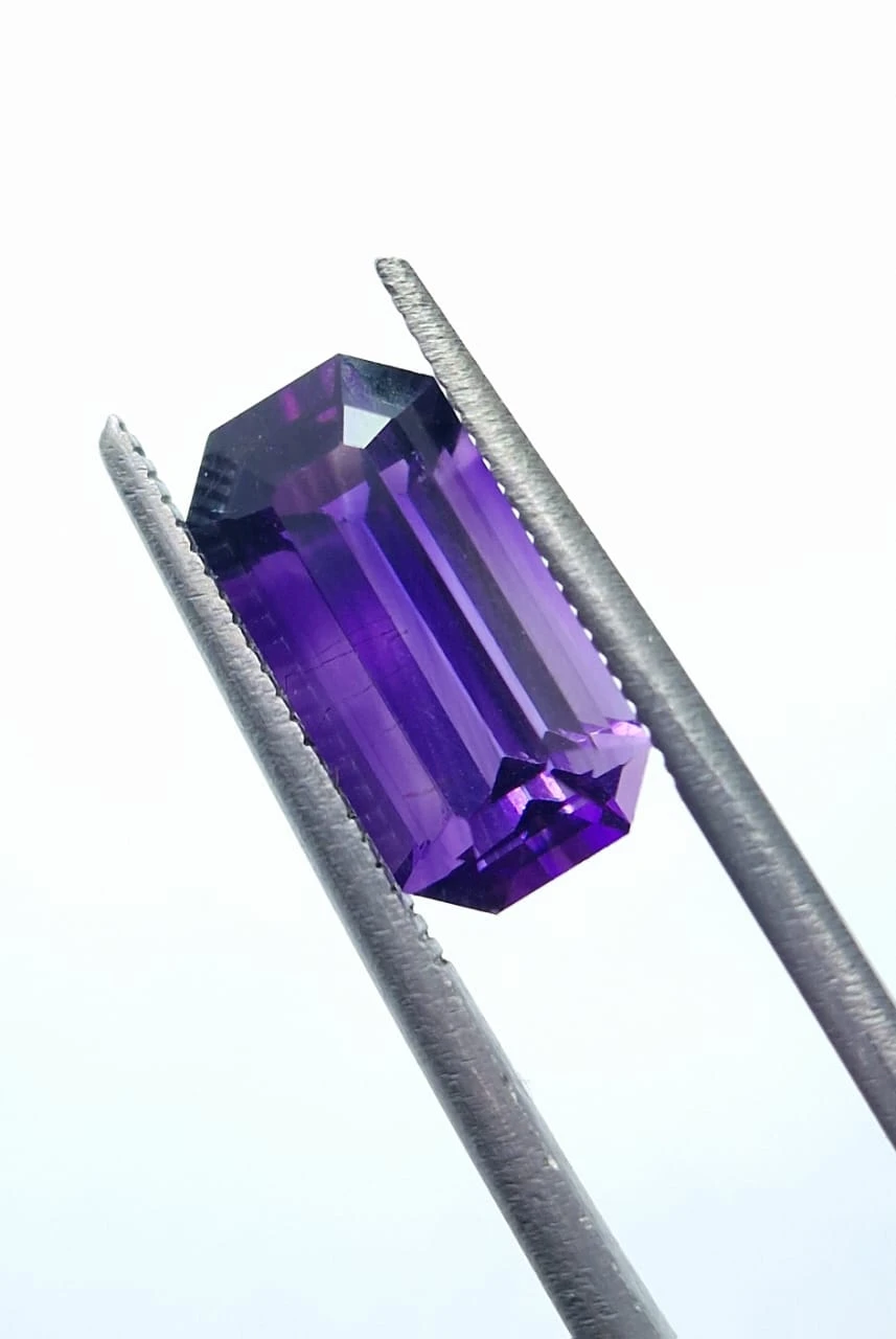 3ct Natural Purple Amethyst Emerald Cut loose from Nigeria — view 2